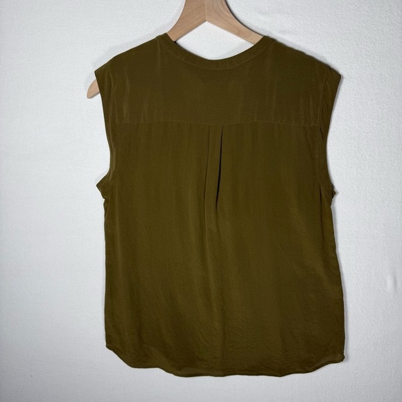 J. Crew Sleeveless 100% Silk Top 1/4 zip front Olive Green Size 12 - Picture 8 of 9